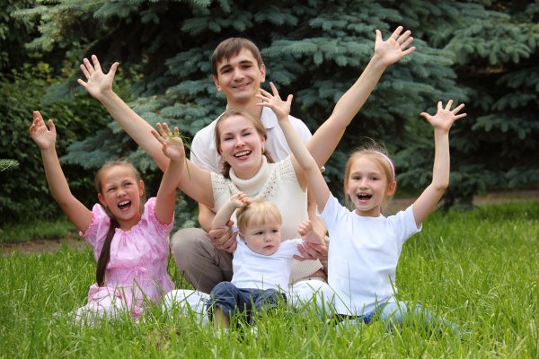 Счастливая многодетная семья
