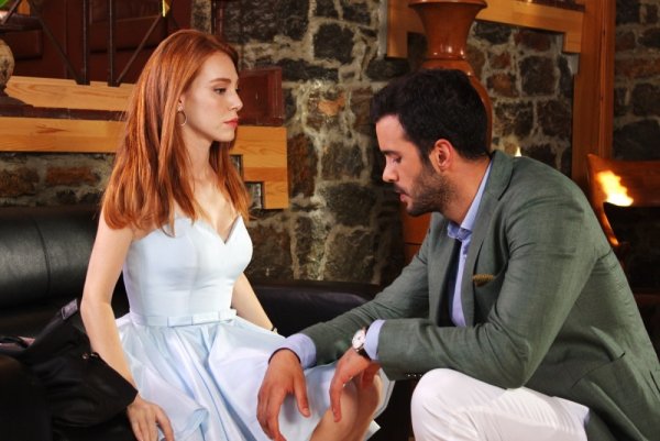 Турецкий сериал Дефне и Омер 2 сезон