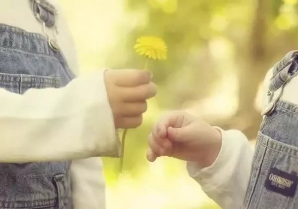 Дарить радость другим