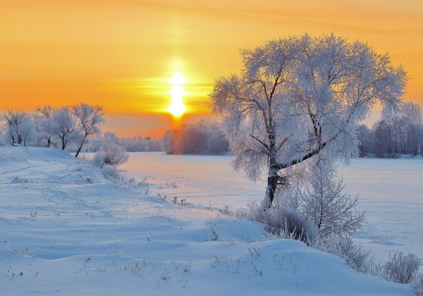 Морозное солнечное утро