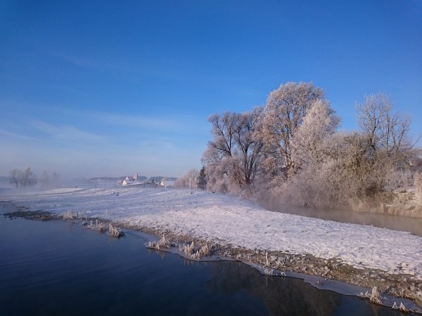 Холодное утро зима