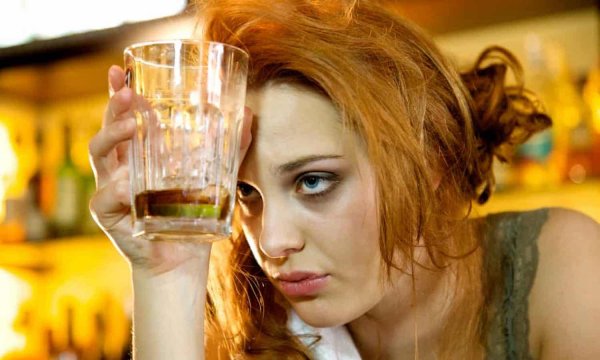 Женщина с похмелья