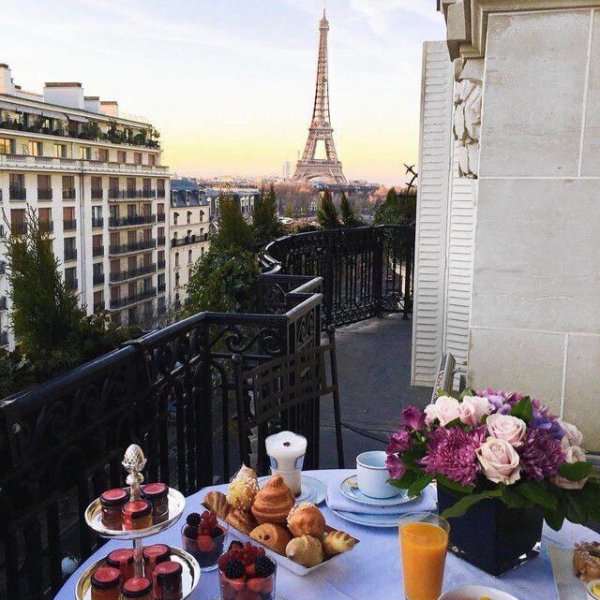 Завтрак Plaza Athenee
