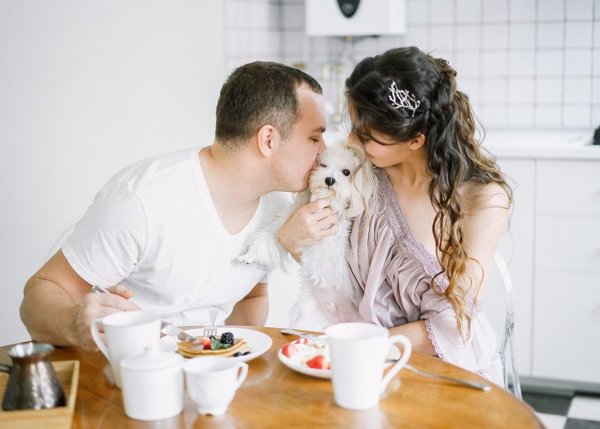 Утренняя фотосессия молодоженов