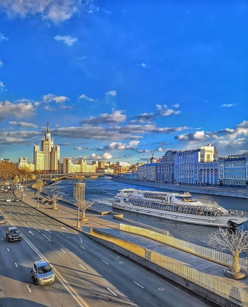 Утренний город Москва