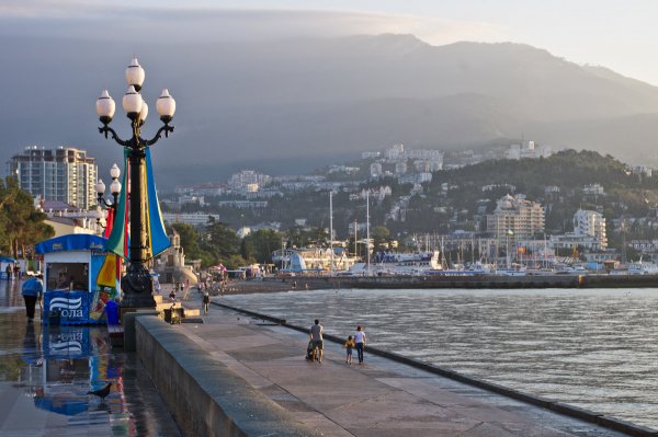 Утренняя Ялта