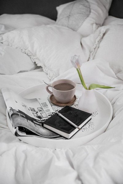Чашечка кофе в постель
