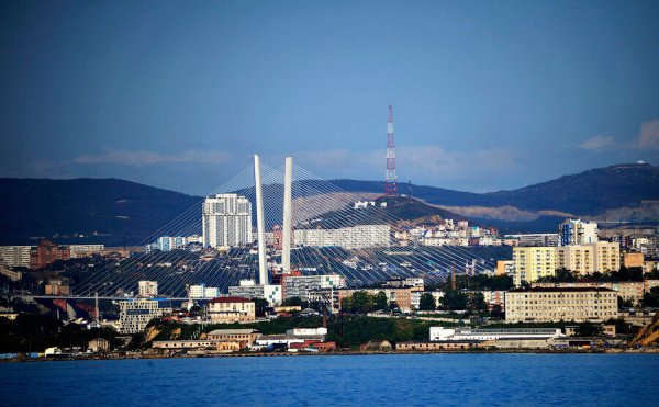 Берег города Владивосток