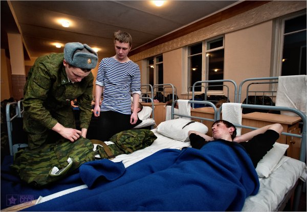 Роман Руднев дедовщина