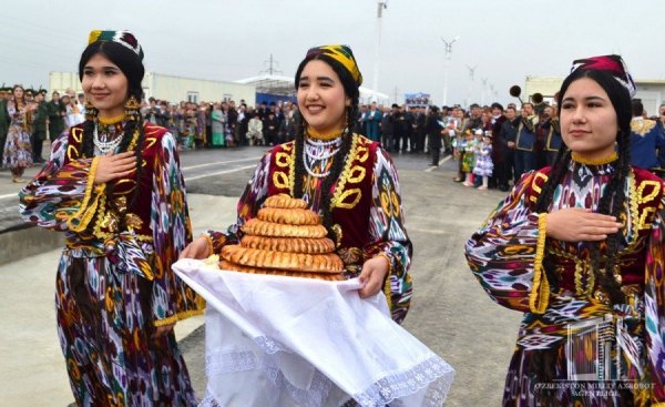 Жители Узбекистана