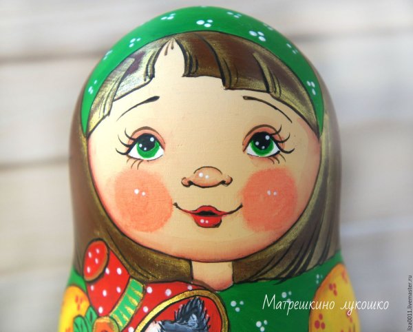 Лицо матрешки