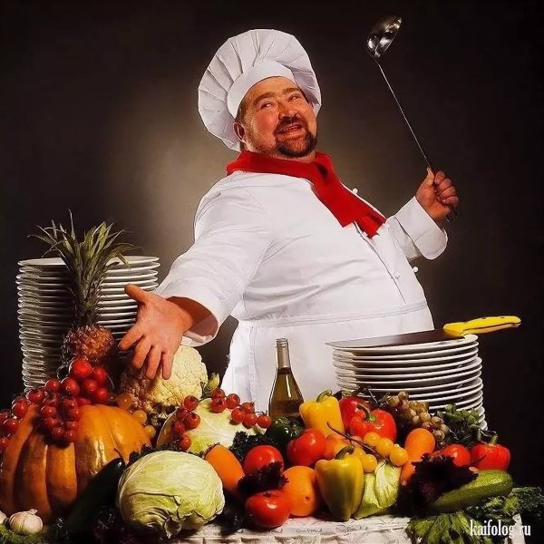 Красивый повар