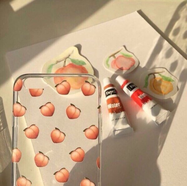 Вещи с персиками