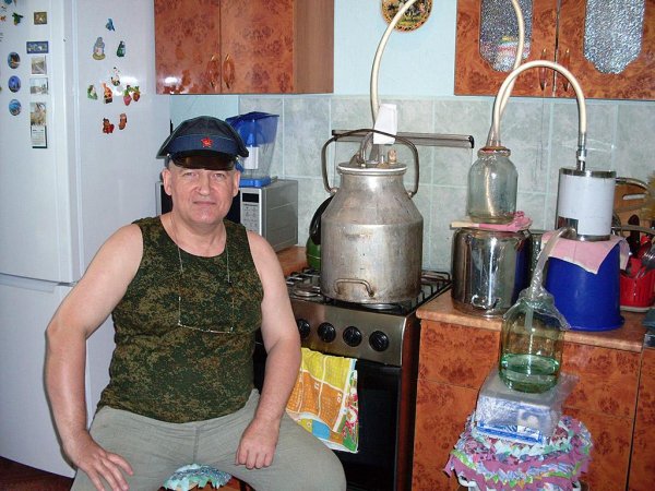 Самогонный аппарат Самогонщики