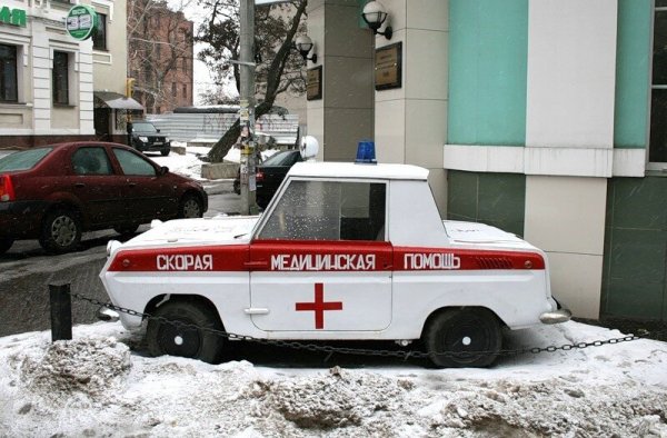 Машина скорой прикольная
