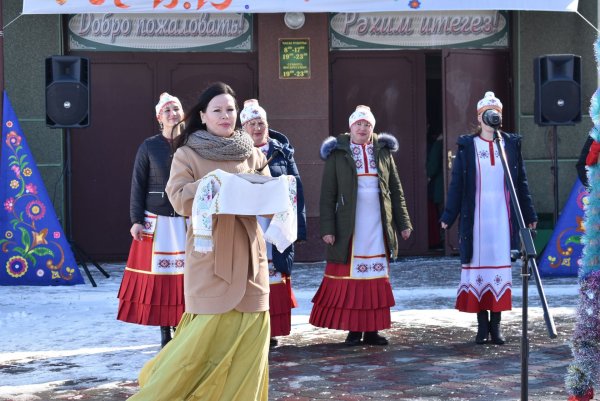 Празднование Нардугана на улице