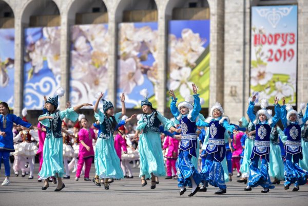 Нооруз майрамынар менен фото