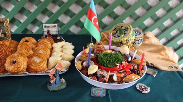 С праздником Новруз байрам