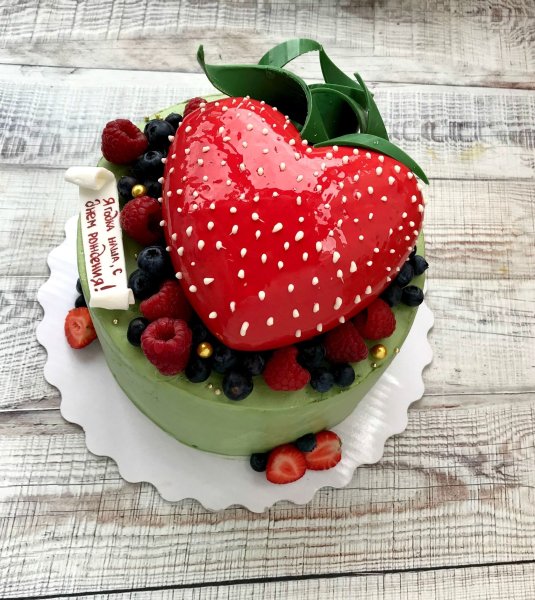 Клубничная свадьба