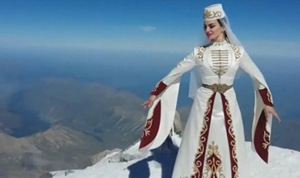 Северная Осетия Алания национальный костюм