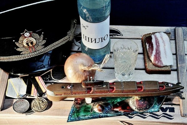 С днем рождения морского офицера