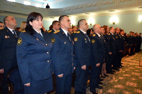 Сотрудник УИС