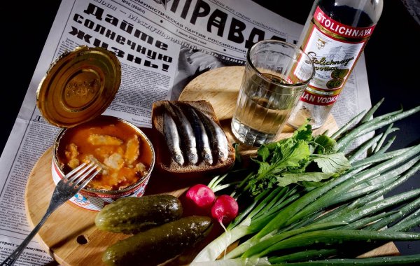 Выпивка и закуска