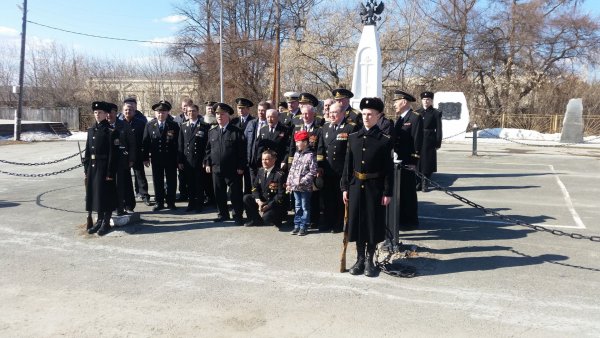 Похороны подводников комсомолец