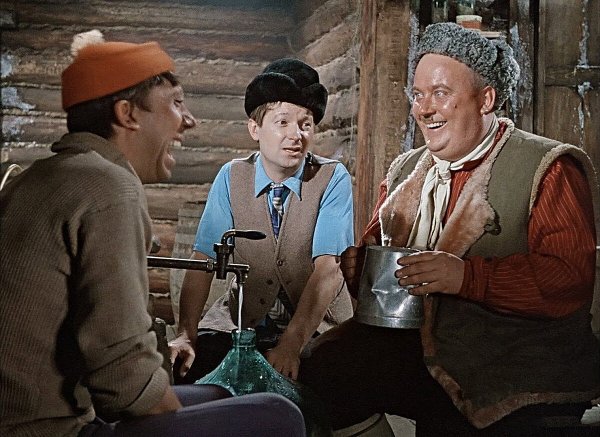 Бабка и самогонный аппарат