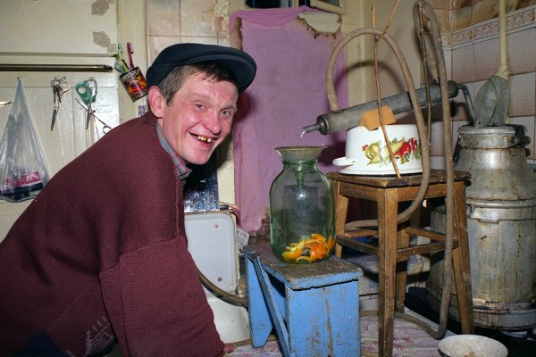 День профессионального самогонщика