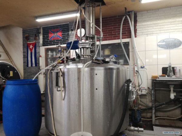 Рабочее место самогонщика