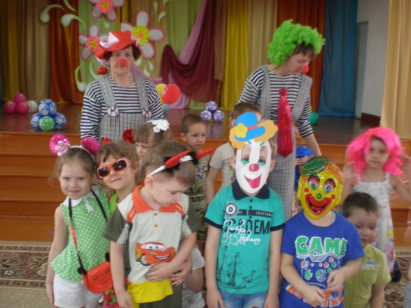 Праздник день смеха в детском саду
