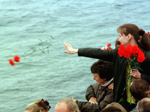 Курск подводная лодка прощание