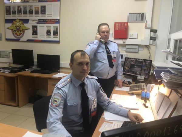 Сотрудник дежурной части полиции