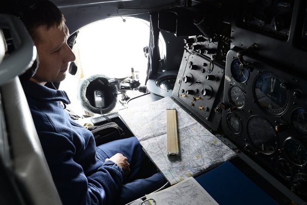Штурманская кабина АН 26