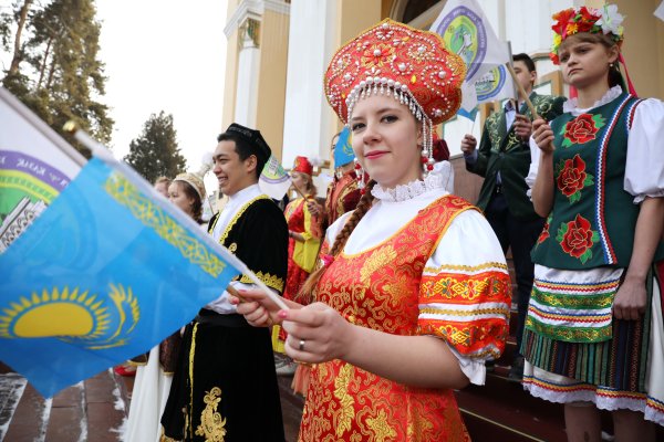 День благодарности в Казахстане