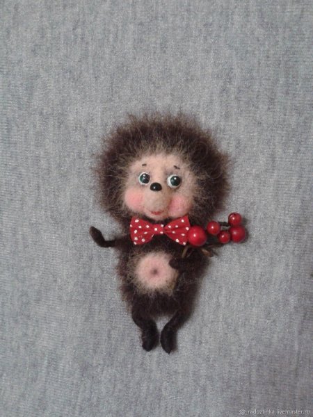 Валяная брошь Ежик