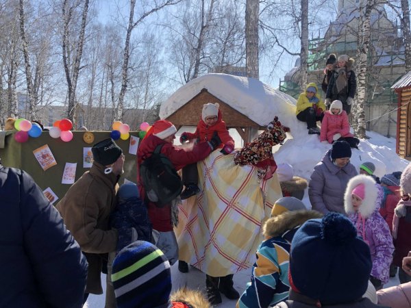 Открытки с Масленицей