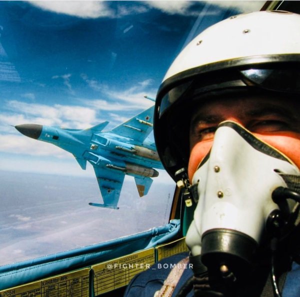 Летчик истребитель ВКС РФ