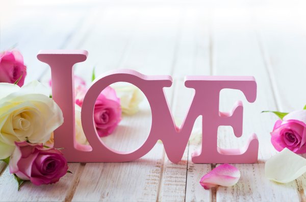 Love надпись