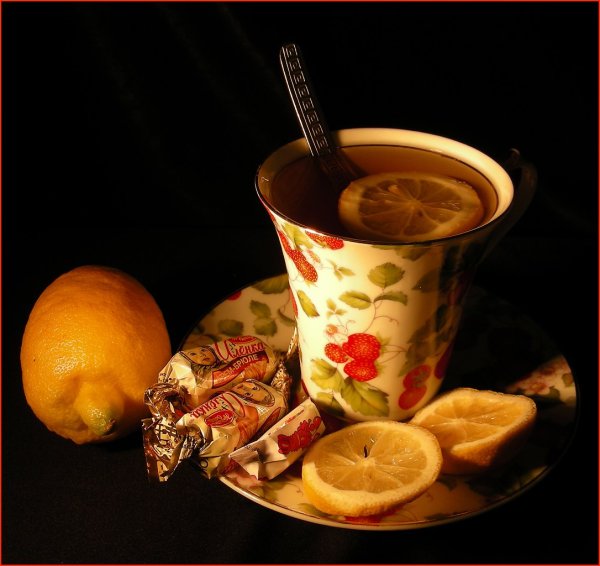 Чашкой чая угощаю