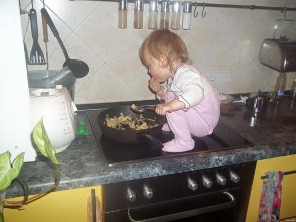 Дети на кухне приколы