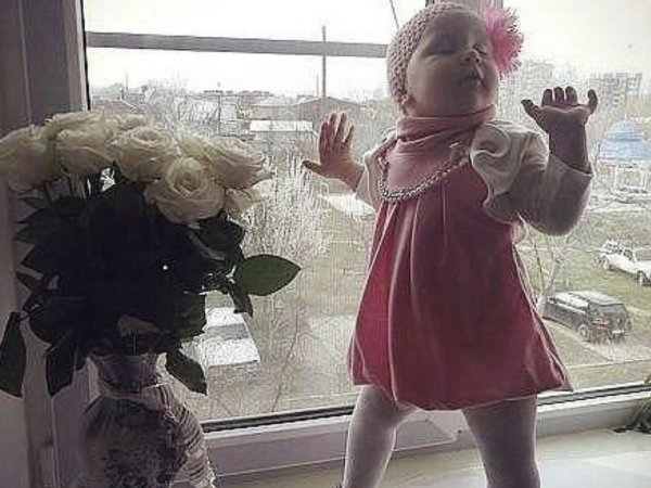 Улыбнулась и пошла украшать мир