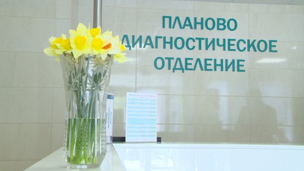 Человек на больничной кровати