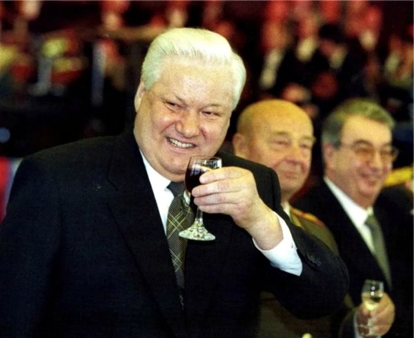 Ельцин Борис Николаевич водка