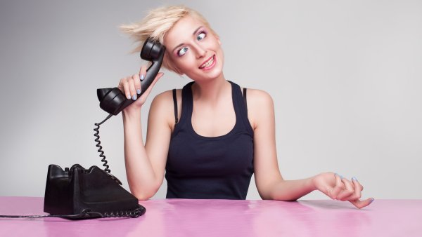 Девушка дурочка