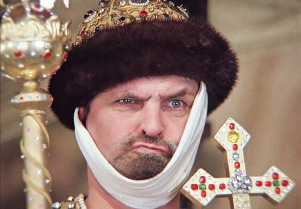 Иван Васильевич меняет профессию царь