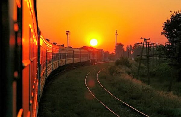Уходящий поезд