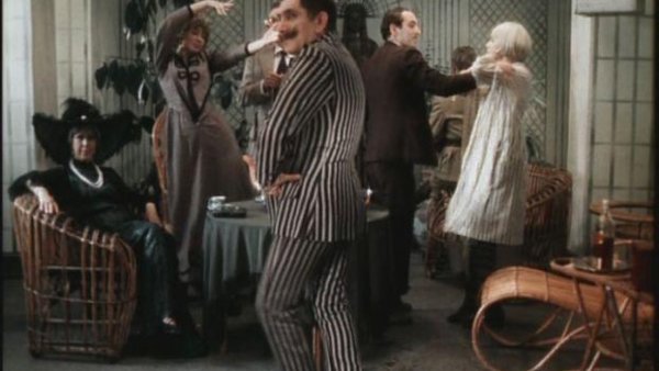 Здравствуйте, я ваша тетя! (1975)