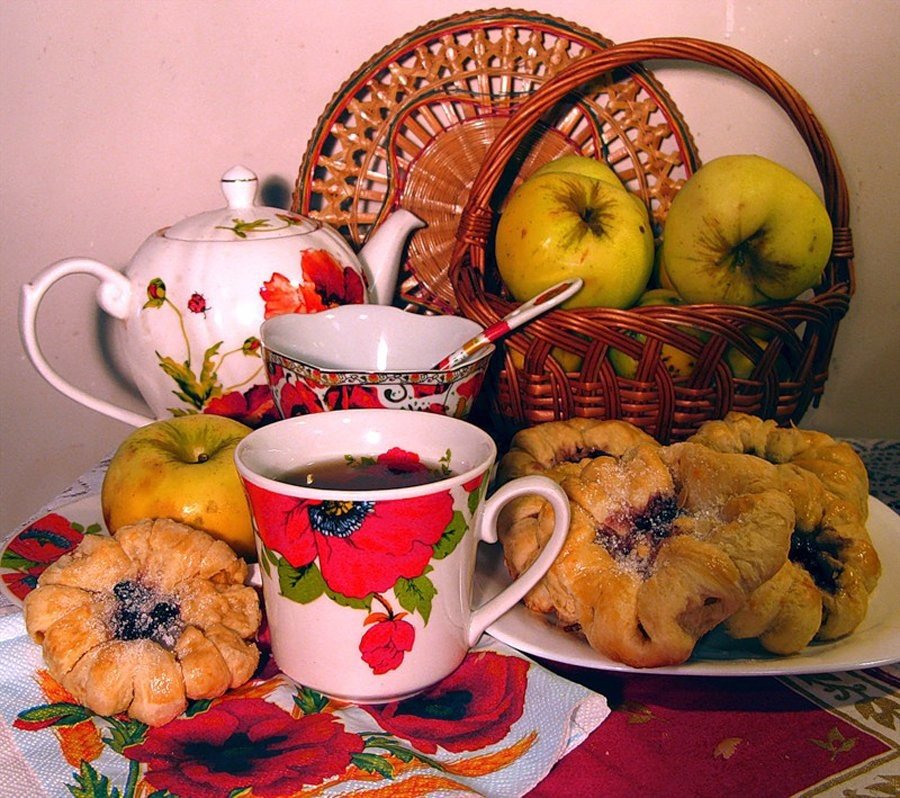 Попить вкусного чаю. Чаепитие. Добрый день чаепитие. Осеннее чаепитие. Утреннее чаепитие.